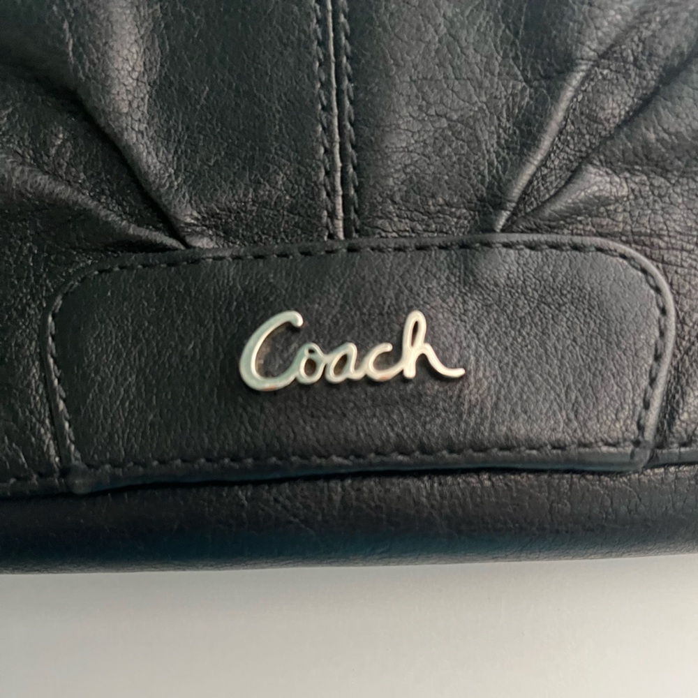 🌸Coach Ashley Black Leather Wristlet/Clutch - Picture 3 of 7